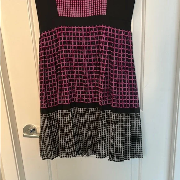 Halogen Grid Pattern Dress - Picture 10 of 12